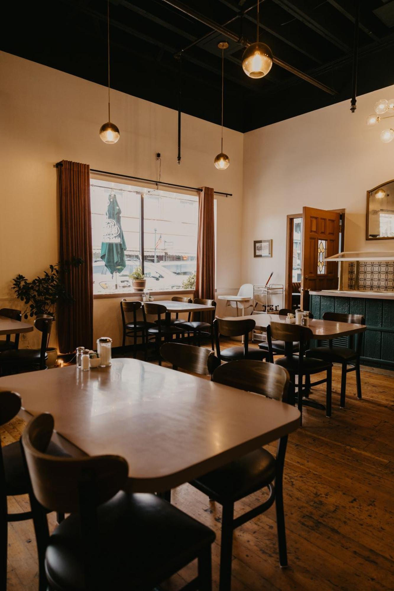 The Brooks Hotel Restaurant and Lounge Wallace Exterior foto